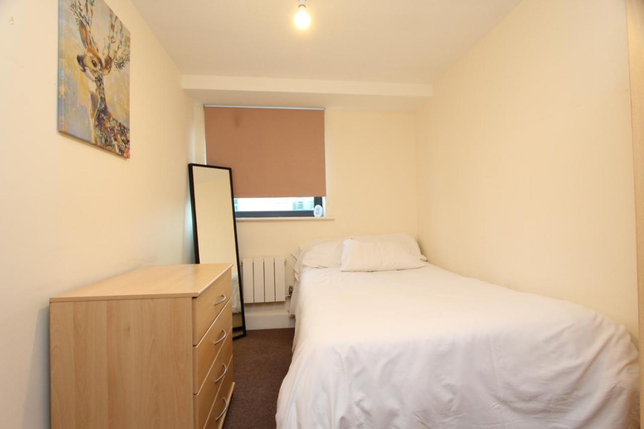 Lovely 2 Bedroom Apartment With Amazing Views In E14 London Bagian luar foto